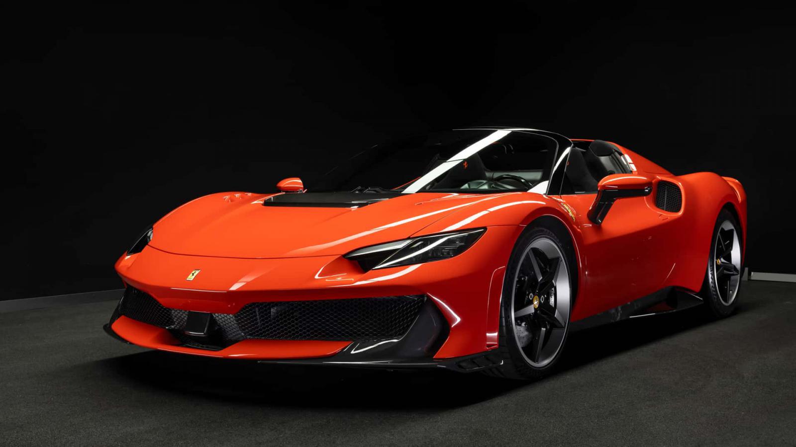 Η Ferrari 296 Speciale είναι ελαφριά, γρήγορη και πράσινη! 